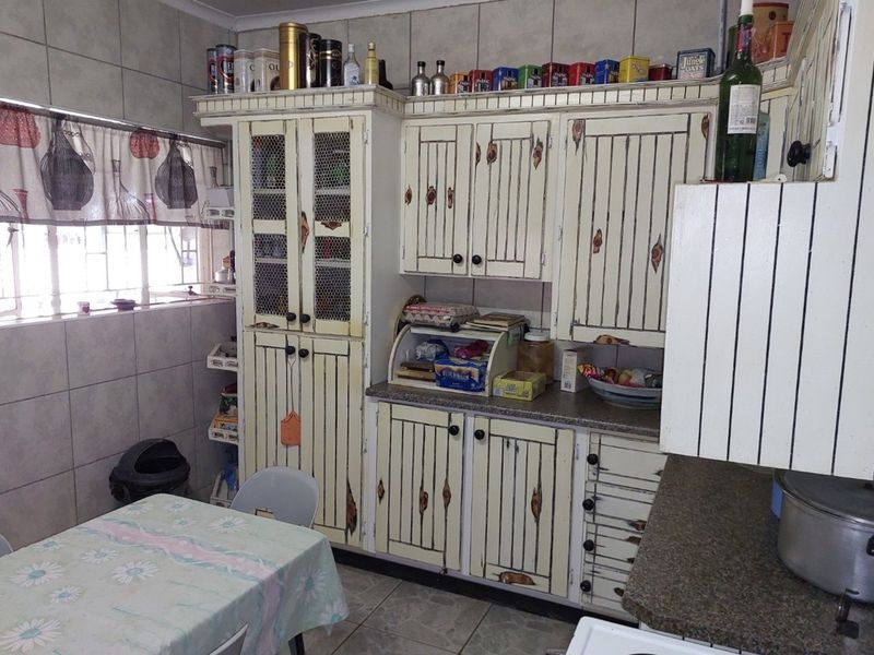 Spacious Four bedroom house for sale in Bela Bela - Photo 8