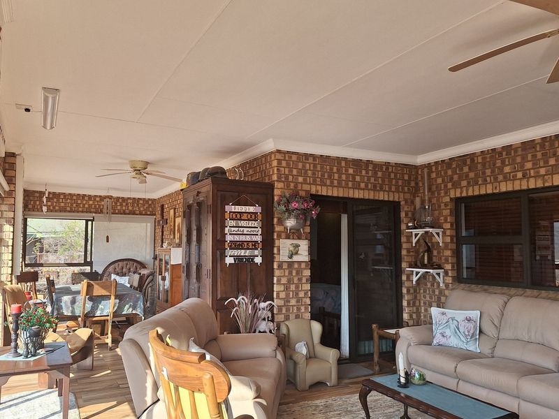 House For Sale in Kranspoort Middelburg Mpumalanga - Photo 6