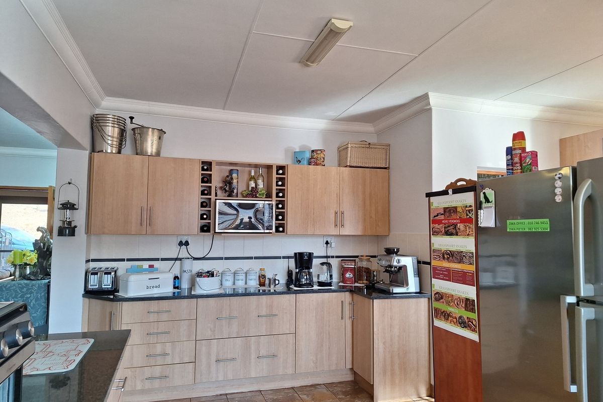 House For Sale in Kranspoort Middelburg Mpumalanga - Photo 2