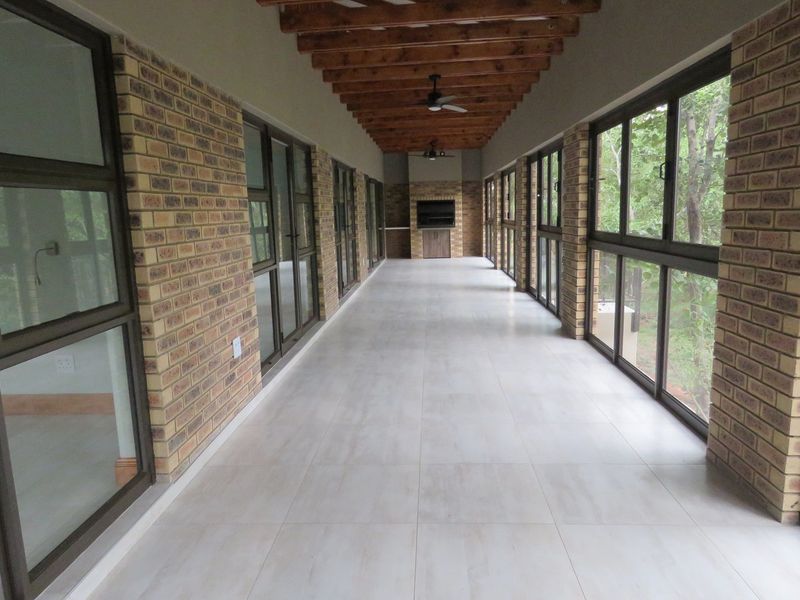 A Luxury Home Designed for Living, Entertaining & Relaxation - Photo 3