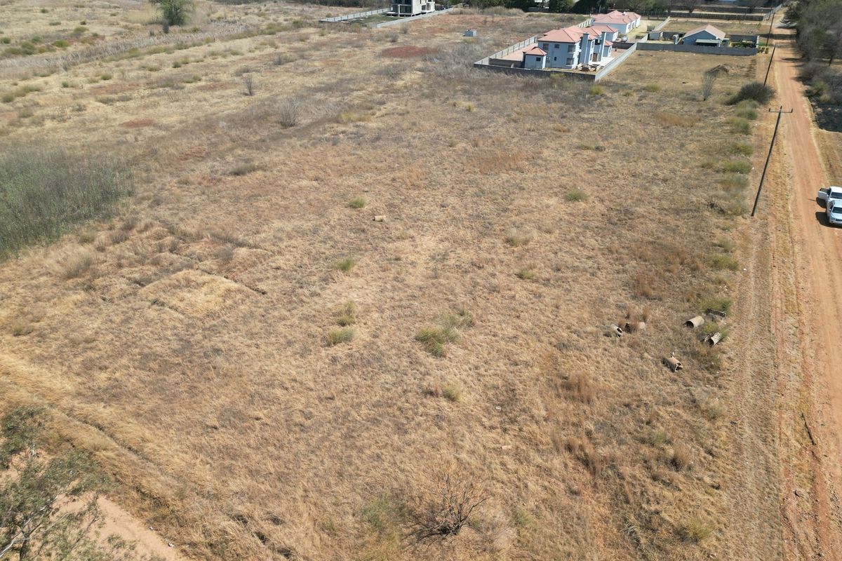 Large 4047sqm vacant stand - Photo 2