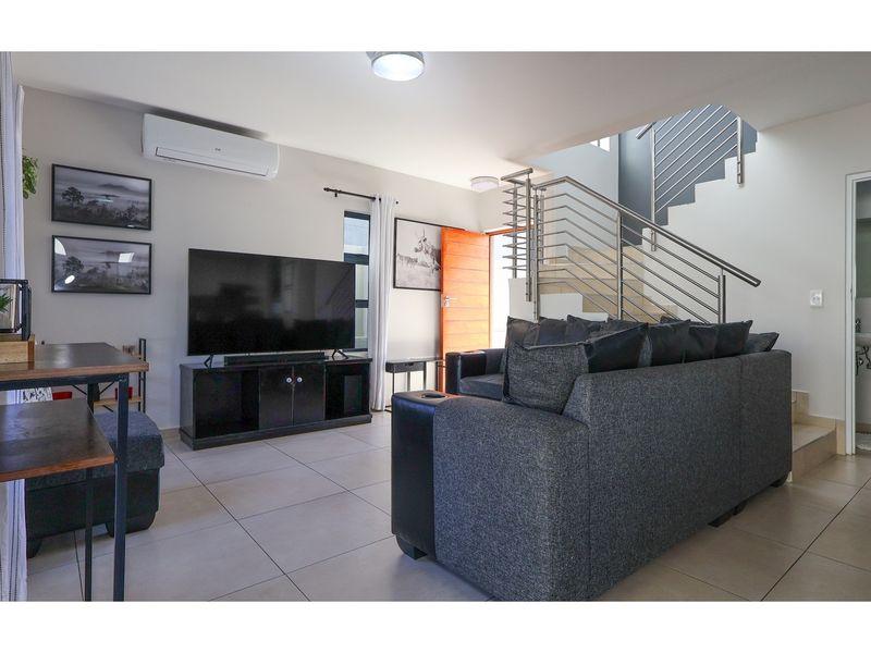 "Modern Family Townhouse in Matumi Valley" - Photo 9