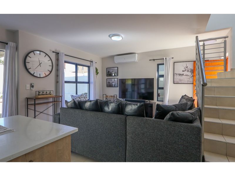 "Modern Family Townhouse in Matumi Valley" - Photo 8