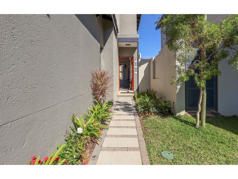 "Modern Family Townhouse in Matumi Valley" - Photo 2