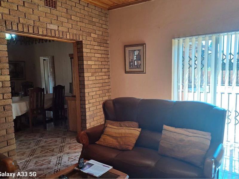 House For Sale in Carters Glen, Kimberley - Photo 3