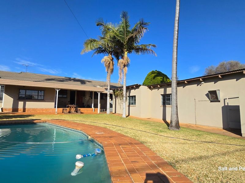 Prime Business Zoned Property For Rent in Sefako Makgatho Drive - Photo 2
