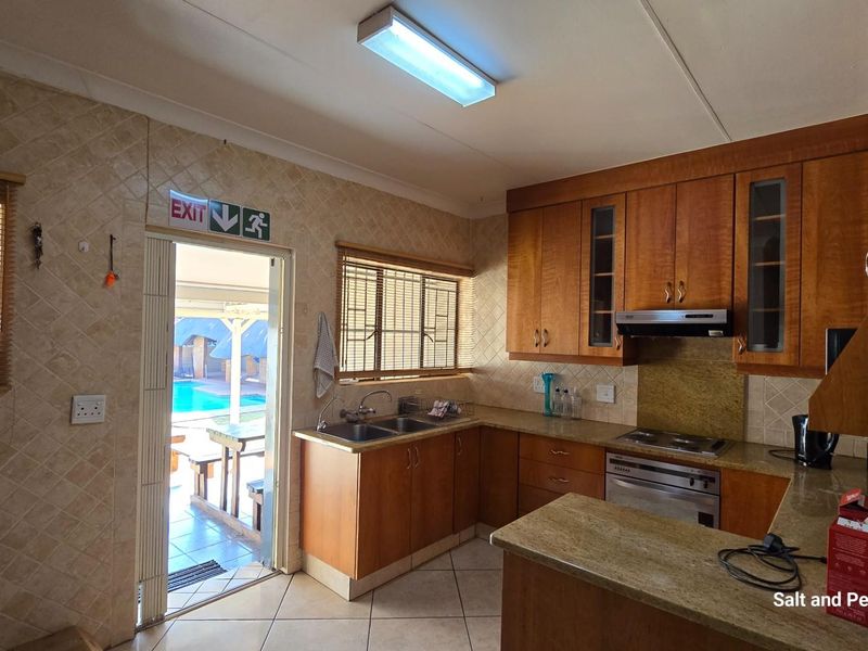 Prime Business Zoned Property For Rent in Sefako Makgatho Drive - Photo 7