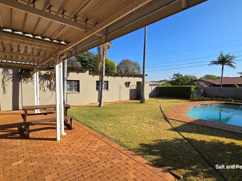 Prime Business Zoned Property For Rent in Sefako Makgatho Drive - Photo 5