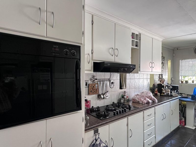 Your All-in-One Family and Lifestyle Haven. - Photo 8