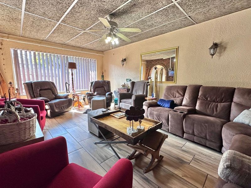 Your All-in-One Family and Lifestyle Haven. - Photo 6