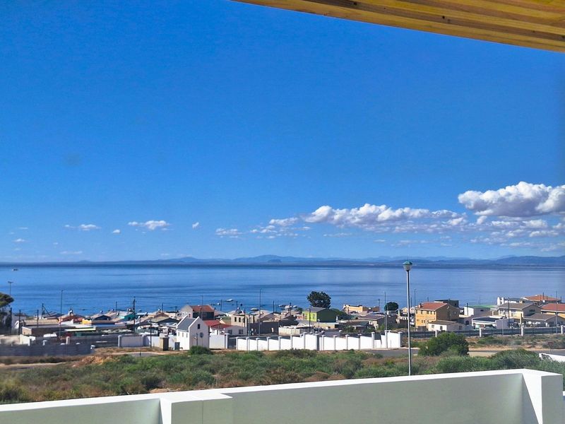 Turnkey Luxury Coastal Haven with Energy Solutions - soon-to-be-completed in Steenbergs Cove. - Photo 10