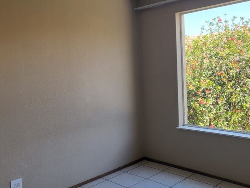 2 Bedroom Apartment in Bedford Gardens - Photo 9