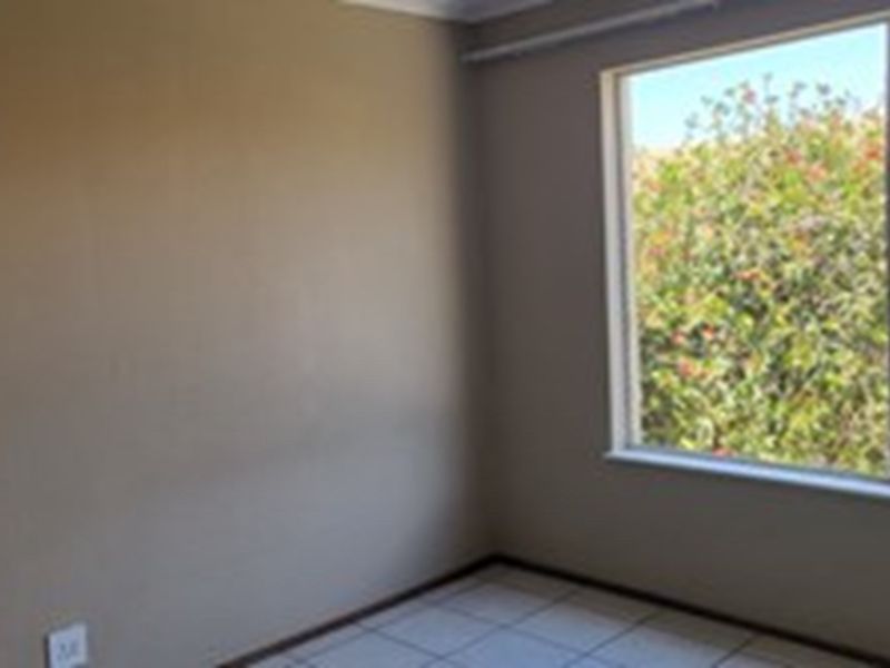 2 Bedroom Apartment in Bedford Gardens - Photo 7