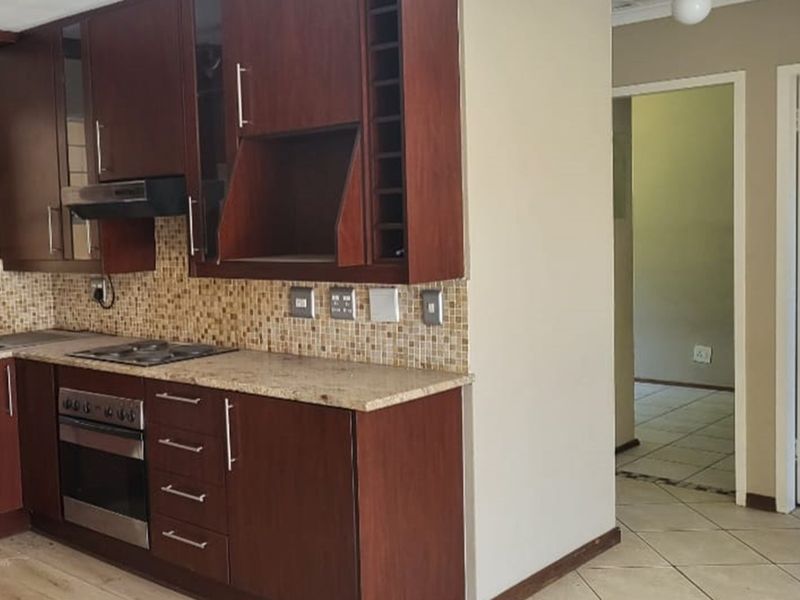 2 Bedroom Apartment in Bedford Gardens - Photo 5