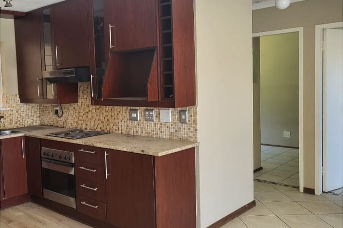 2 Bedroom Apartment in Bedford Gardens - Photo 5