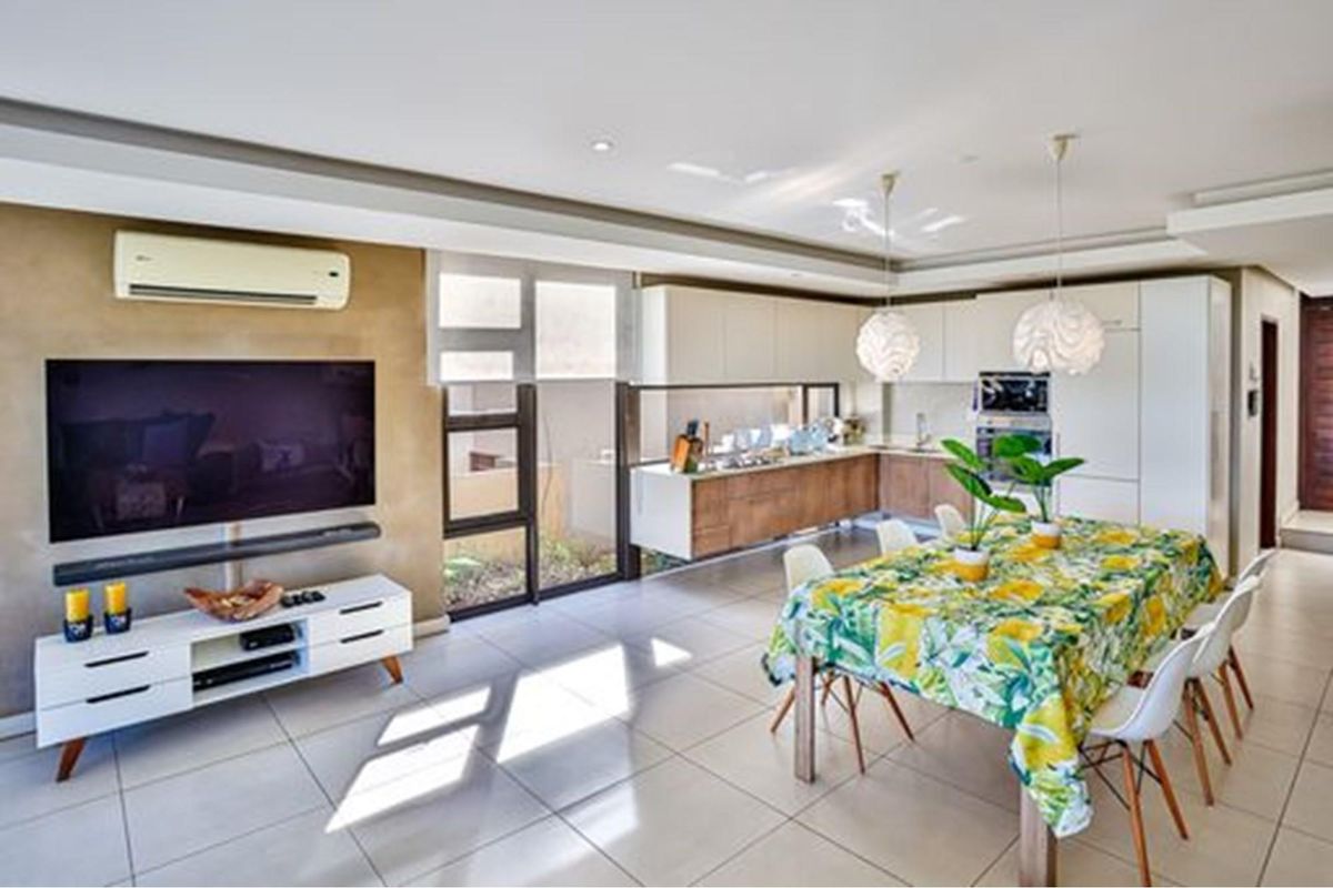 Stunning sea views - Photo 2