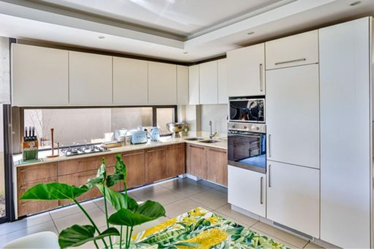 Stunning sea views - Photo 3