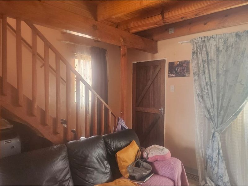 Ideal Starter Home - Perfect for First-Time Buyers! - Photo 4