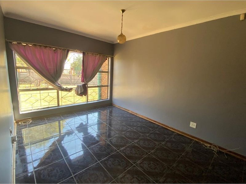 3 Bed/2 Bath House to Rent in Riamarpark, - Photo 9