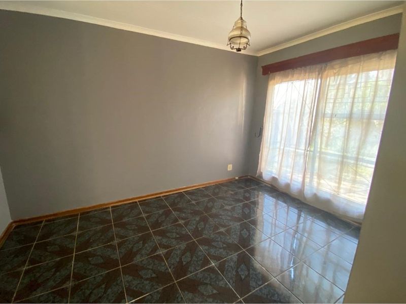 3 Bed/2 Bath House to Rent in Riamarpark, - Photo 4