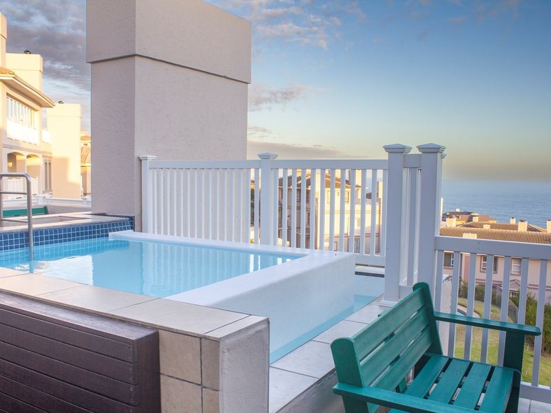 Elegant 4-Bedroom Penthouse with Jacuzzi and Ocean Views! - Photo 6
