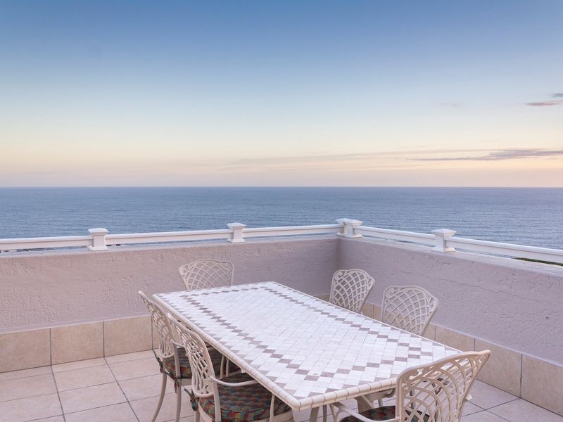 Elegant 4-Bedroom Penthouse with Jacuzzi and Ocean Views! - Photo 10