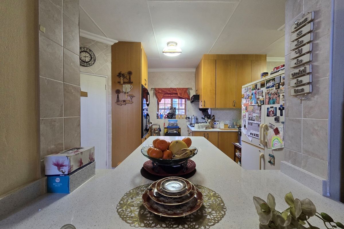 Comfortable, Secure & Solar-Powered Living in Aerorand – Close to Parks, Dams & Outdoor Adventure - Photo 4