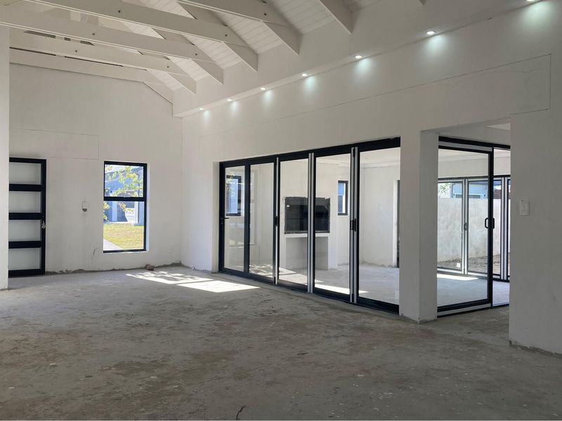 Turnkey Home in Paarl South, No Transfer Duty - Photo 5