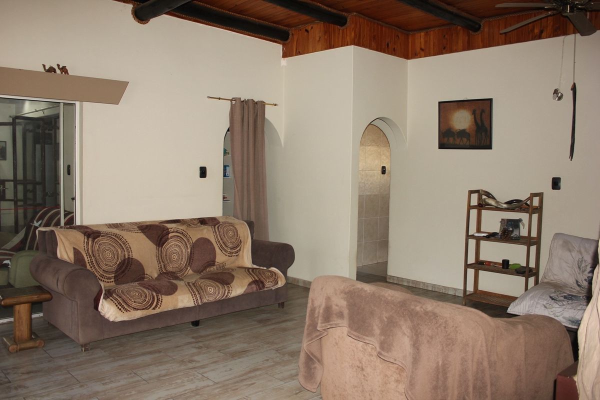 "Your Family's Sanctuary: Comfort, Security, and Style in Every Corner. - Photo 3