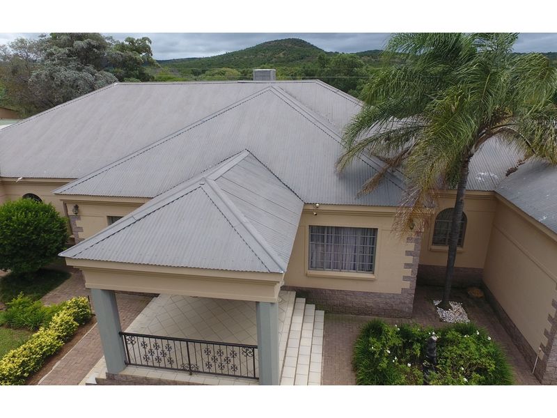 Elegant 7-Bedroom Home in Bela-Bela - Perfect for residence, or Air BnB-Pet Friendly - NEGOTIABLE - Photo 4