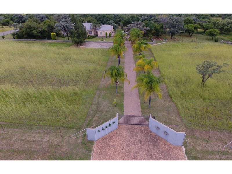 Elegant 7-Bedroom Home in Bela-Bela - Perfect for residence, or Air BnB-Pet Friendly - NEGOTIABLE - Photo 3