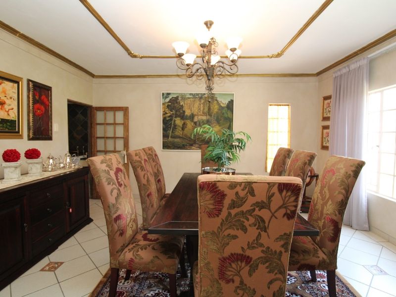 Elegant 7-Bedroom Home in Bela-Bela - Perfect for residence, or Air BnB-Pet Friendly - NEGOTIABLE - Photo 7