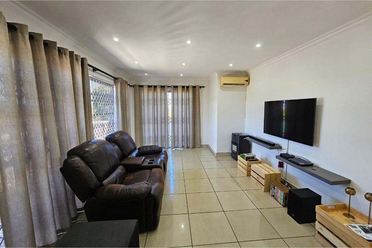 PRICE ADJUSTMENT! Spacious. Stylish. Sensational Value - A Must-See in Bombay Heights! - Photo 2