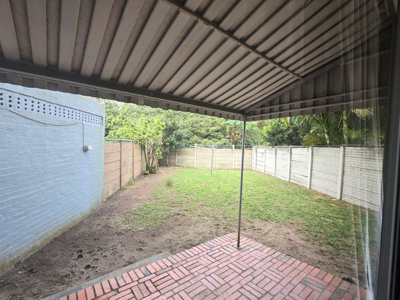 3-Bedroom Townhouse in Meerensee - for first-time buyers, small families, or a savvy investor. - Photo 9