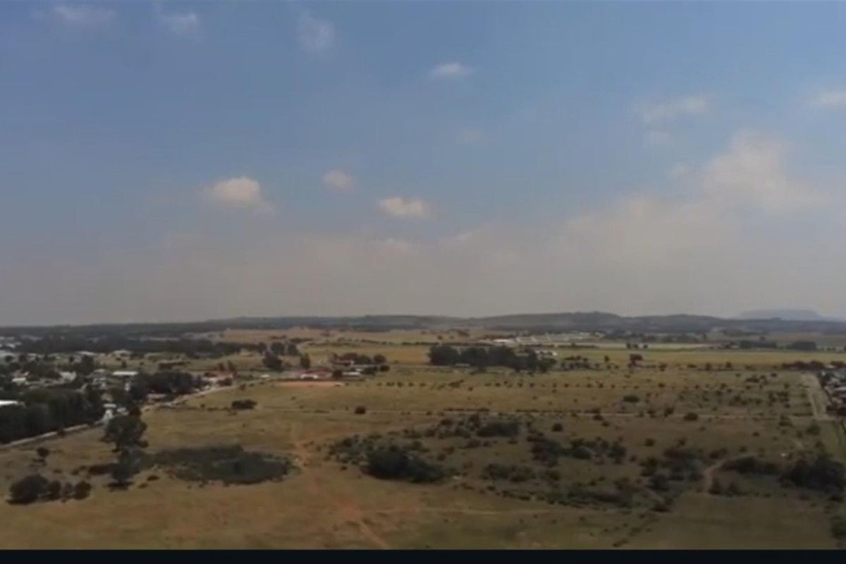 Exclusive 1.8 billion m2 lakeside land in Gauteng-limitless potential, rare opportunity. - Photo 4