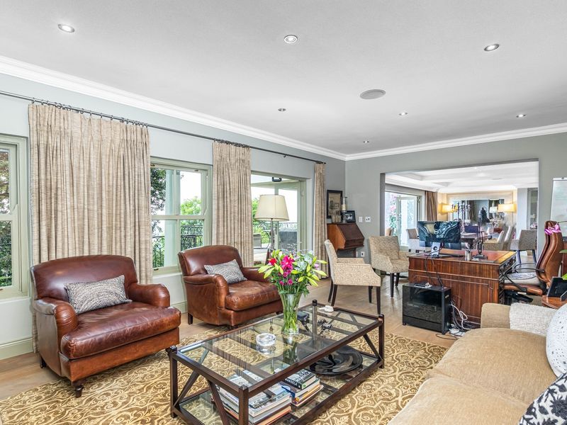 "Luxurious Sustainable Home in Linksfield Ridge" - Photo 7