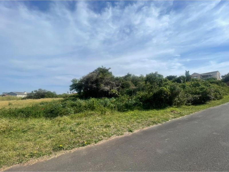 807m2 Corner Plot with Sea Views - Kaysers Beach - Photo 9