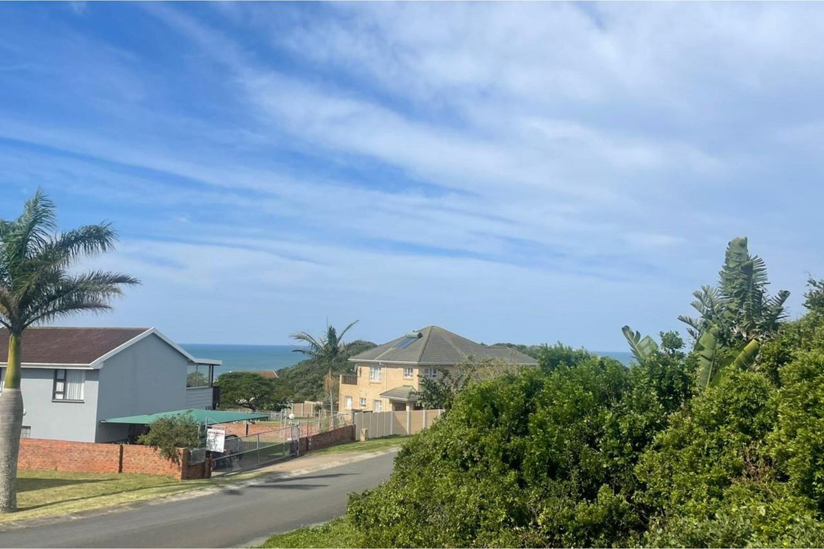 807m2 Corner Plot with Sea Views - Kaysers Beach - Photo 3