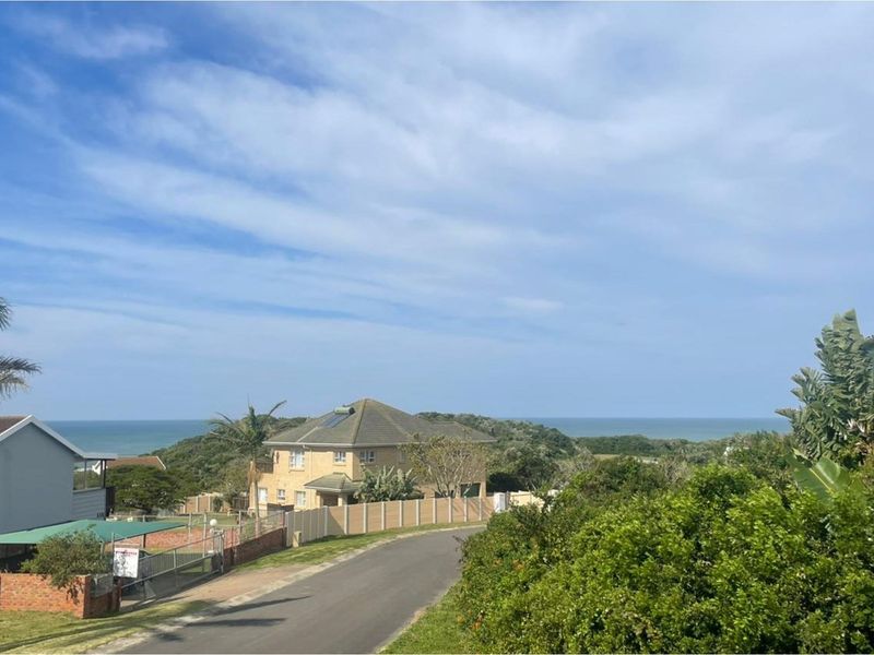 807m2 Corner Plot with Sea Views - Kaysers Beach - Photo 4