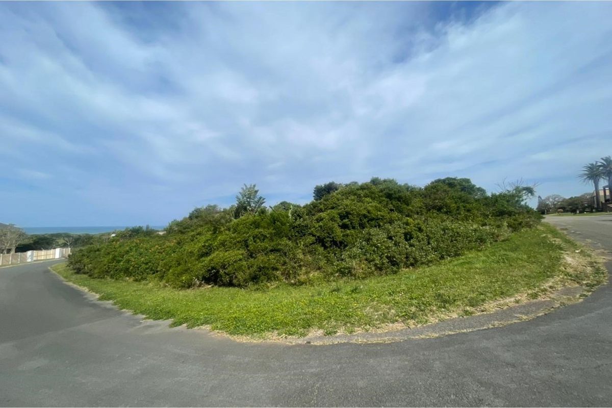 807m2 Corner Plot with Sea Views - Kaysers Beach - Photo 2