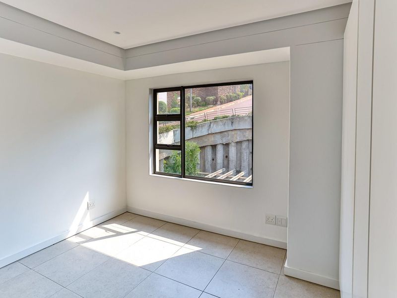 Beautiful 4 bedroom townhouse for sale in Zimbali Estate R7,800,000 - Photo 7