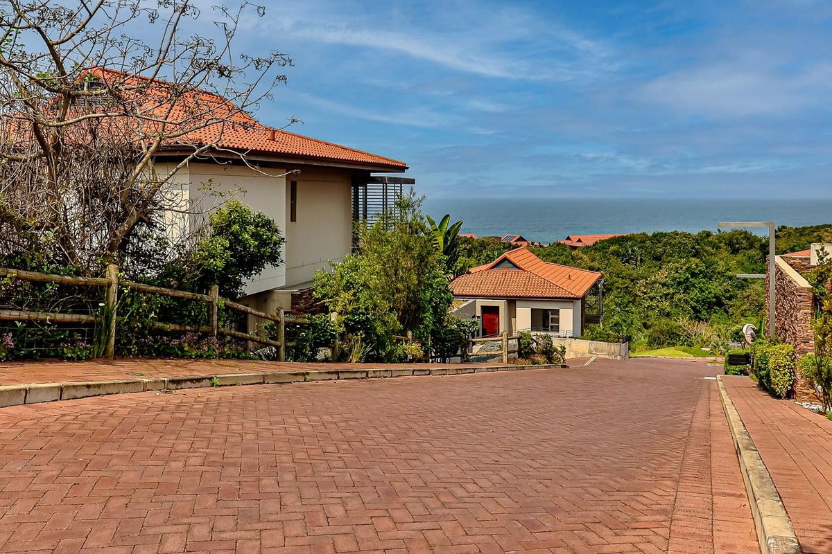 Beautiful 4 bedroom townhouse for sale in Zimbali Estate R7,800,000 - Photo 3
