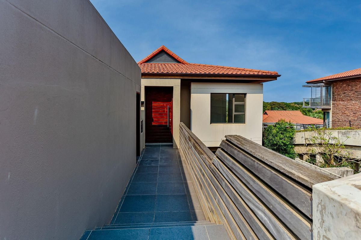Beautiful 4 bedroom townhouse for sale in Zimbali Estate R7,800,000 - Photo 5
