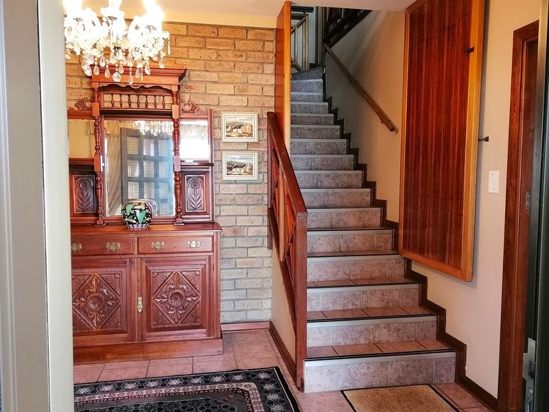 Spacious Dual-living Family home in Stilbaai West - Photo 8