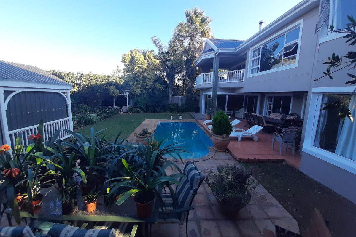 Five Bedroom House in Kleinemonde - Photo 4