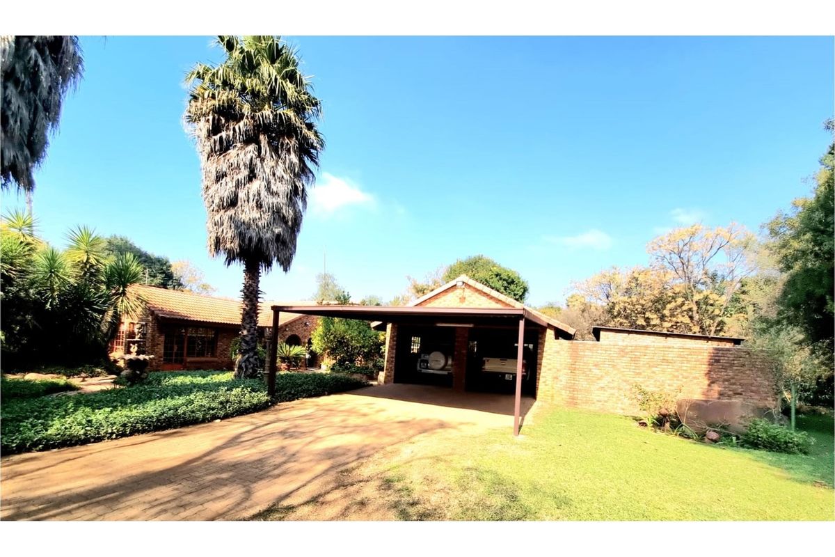 Beautiful 22 Ha Farm with 2 Houses, Bronkhorstspruit Rural - Photo 2