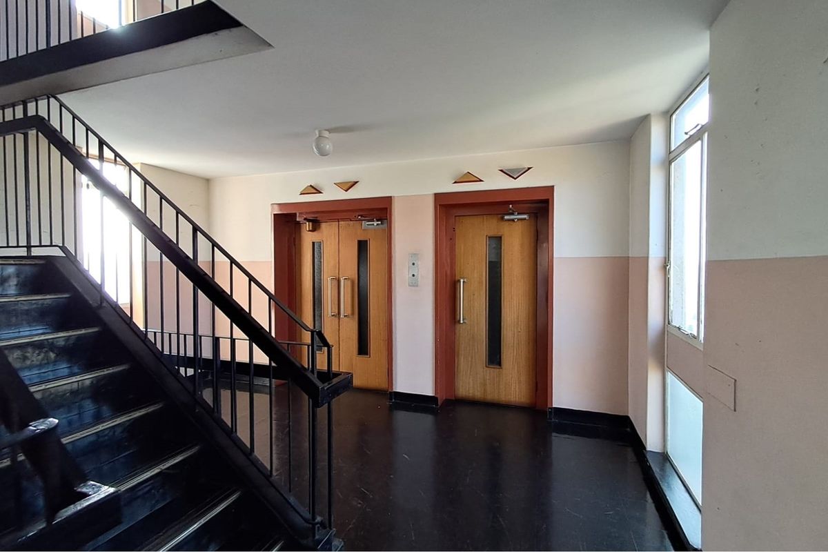 1 Bed Flat Apartment for sale in Kensington Johannesburg - Photo 3