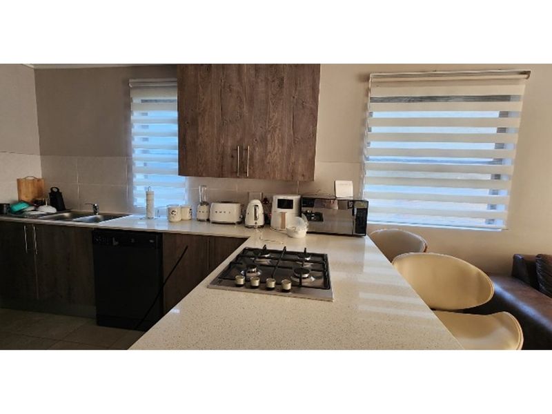 Stand-Alone Duplex Townhouse in a Secure Environment. - Photo 4