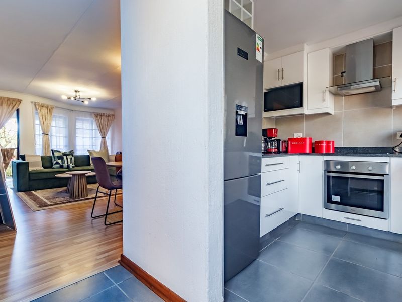 2 Bedroom Apartment For Sale in Morningside - Photo 6