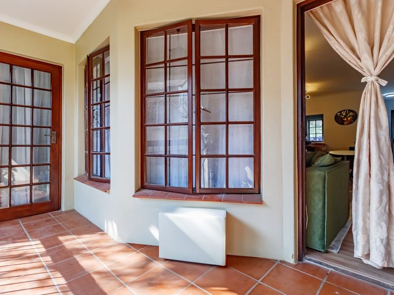 2 Bedroom Apartment For Sale in Morningside - Photo 5